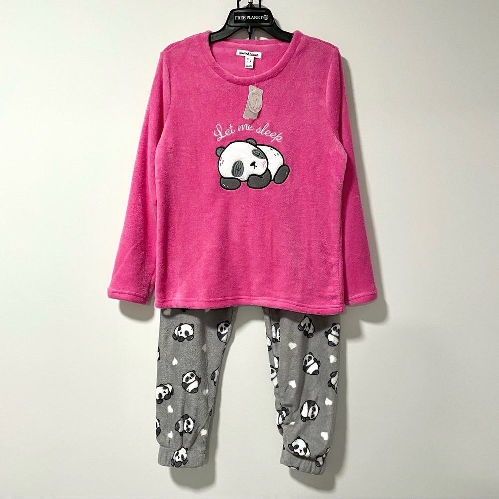 🟤2/$25 NEW Weekend Edition Panda Plush Pyjama Set (size M)